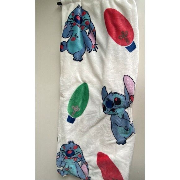 Disney Stitch & Angel Mistletoe Christmas Lights Soft Throw Blanket 50 X 70” NEW - Picture 7 of 14